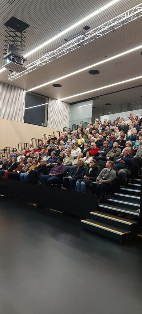 Tämän kuvan alt-attribuutti on tyhjä; Tiedoston nimi on 618574507_10163455600127225_7757535622456413266_n-462x1024.jpg